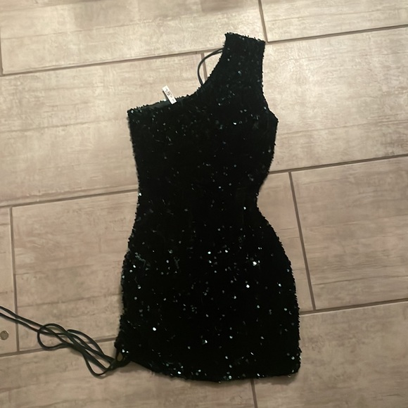 velvet and sequin darn green lucy in the sky dress - Picture 2 of 3